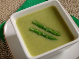 补叶酸食谱-法式芦笋汤
